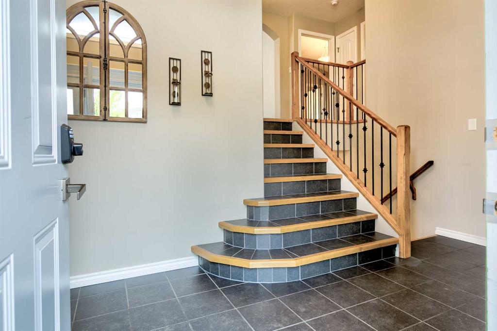 Fifth View of 544 Couleesprings Crescent S, Southgate, Lethbridge, Alberta, T1K 5R3