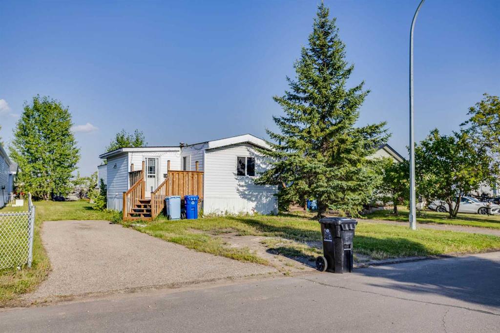 Second View of 173 Cokerill Crescent , Timberlea, Fort McMurray, Alberta, T9K2J3
