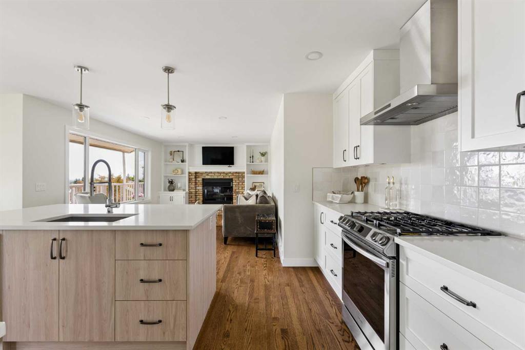 Fifth View of 5 Sienna Hills Court SW, Signal Hill, Calgary, Alberta, T3H 2W3