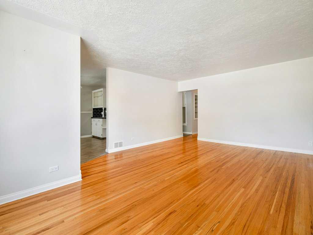 Third View of 1726 13 Avenue S, Agnes Davidson, Lethbridge, Alberta, T1K 0R9