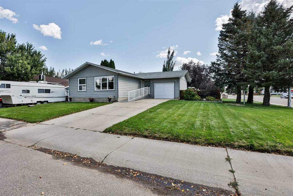 Second View of 5803 49 Street , NONE, Taber, Alberta, T1G 1E7