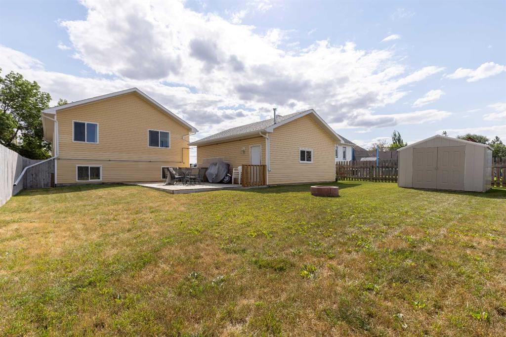 Third View of 177 E 400 N  , NONE, Raymond, Alberta, T0K 2S0