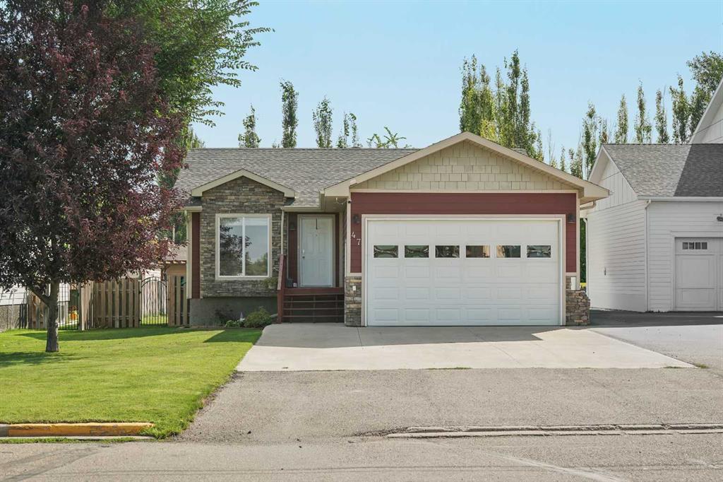 47 N 1 Street E, A2339785, Alberta,