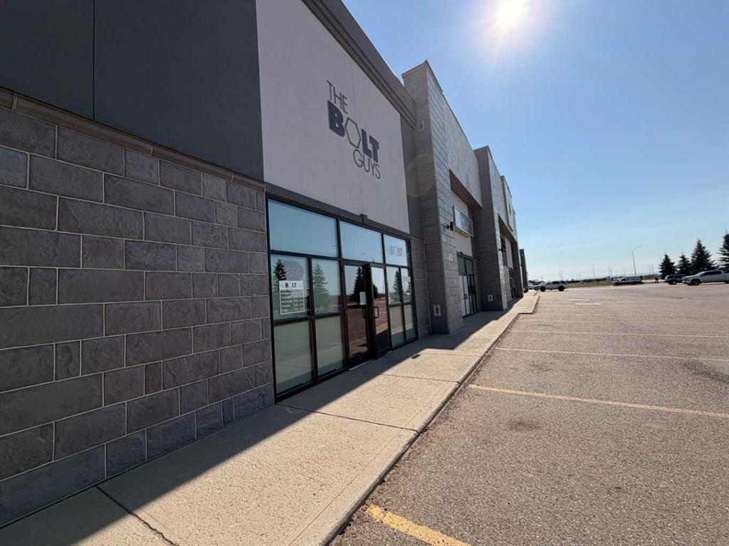 108, 2201 Box Springs Boulevard NW, A2339820, Alberta,