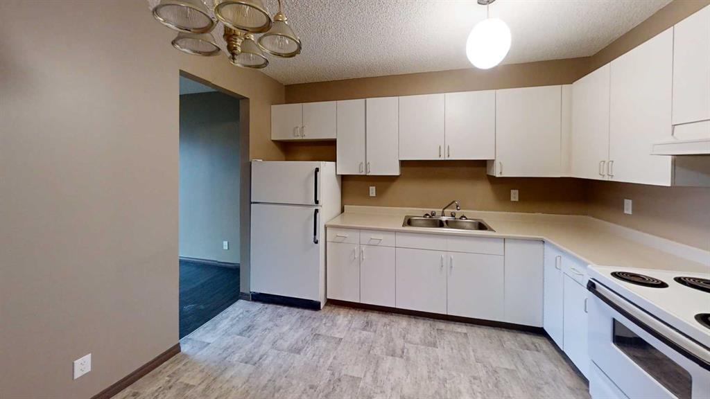 Fourth View of 206, 5117 44 Street , NONE, High Prairie, Alberta, T0G1E0