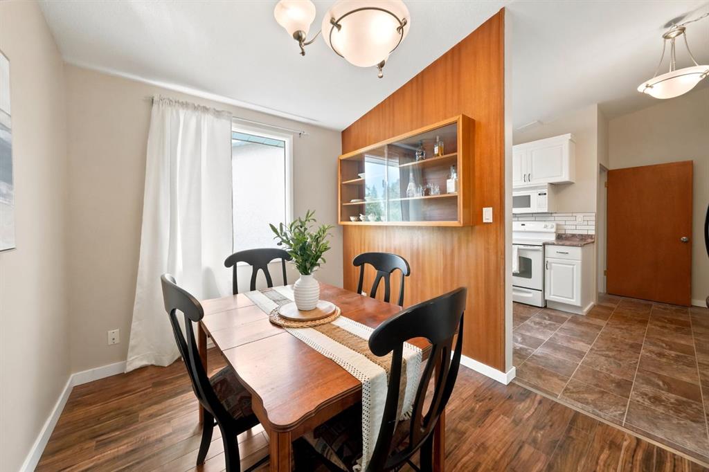 Second View of 4233 33 Street , Mountview, Red Deer, Alberta, T4N 0N1