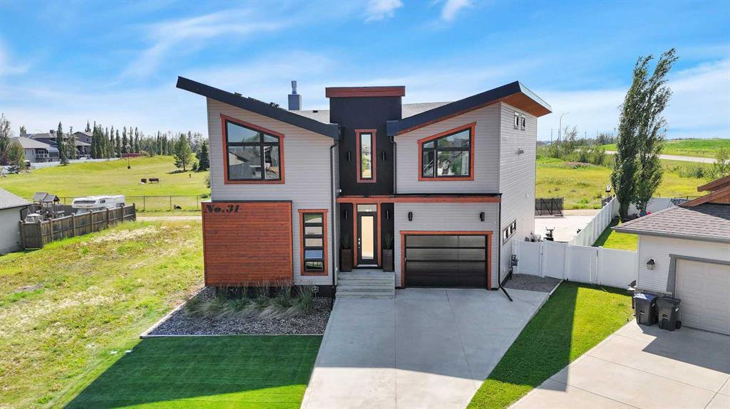 31 Leaside Crescent , A2339875, Alberta,