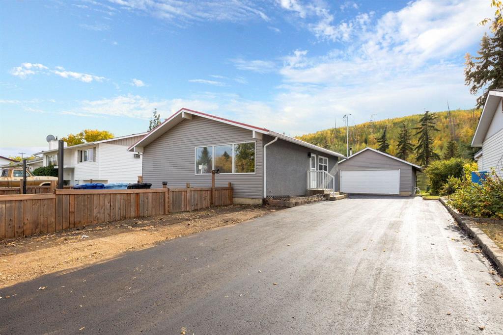 67 Alberta Drive , A2339917, Alberta,
