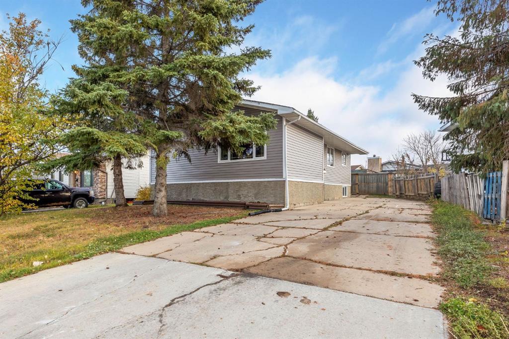 276 Cochrane Crescent , A2339918, Alberta,