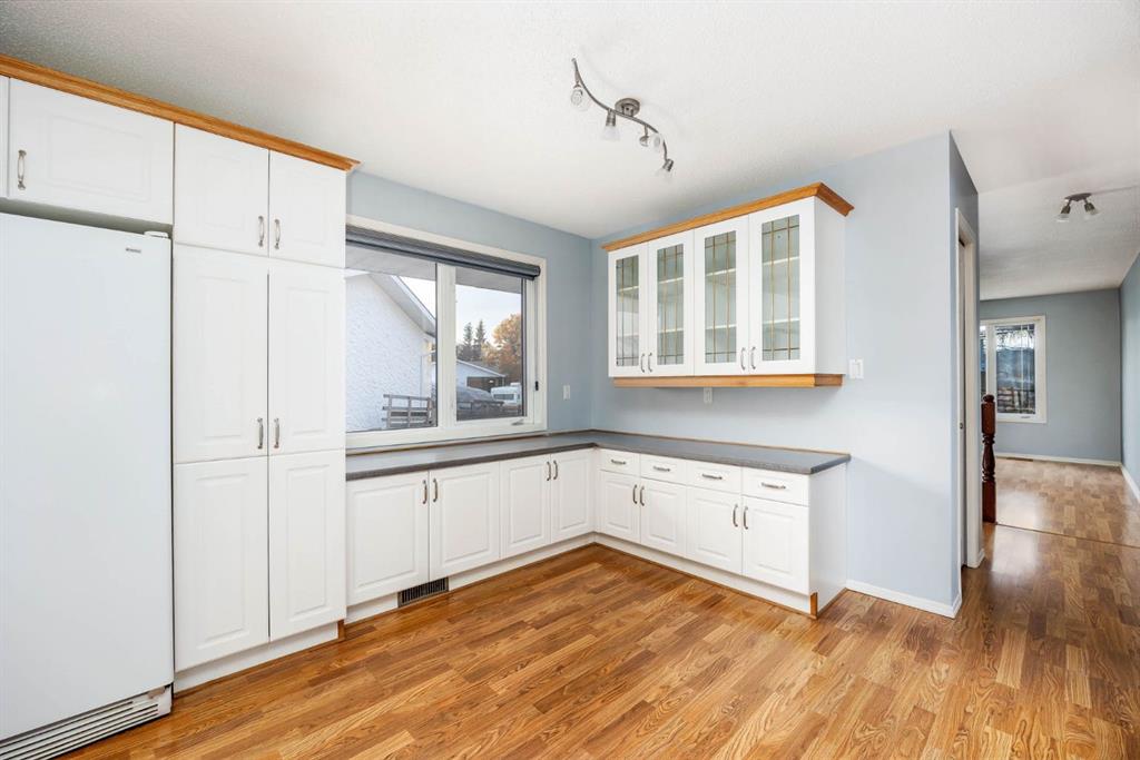 Fourth View of 276 Cochrane Crescent , Thickwood, Fort McMurray, Alberta, T9K 1J4