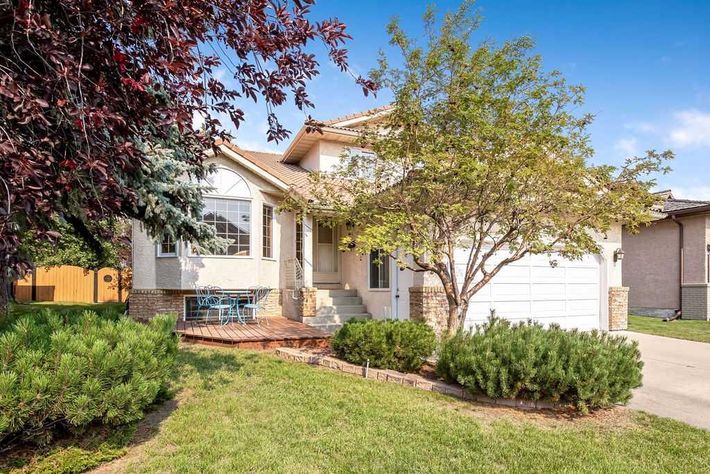Second View of 208 Hawkview Manor Place NW, Hawkwood, Calgary, Alberta, T3G 2Z6