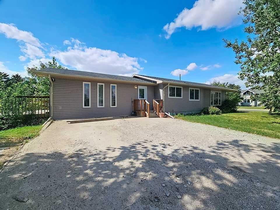 504 5 Street , A2339939, Alberta,