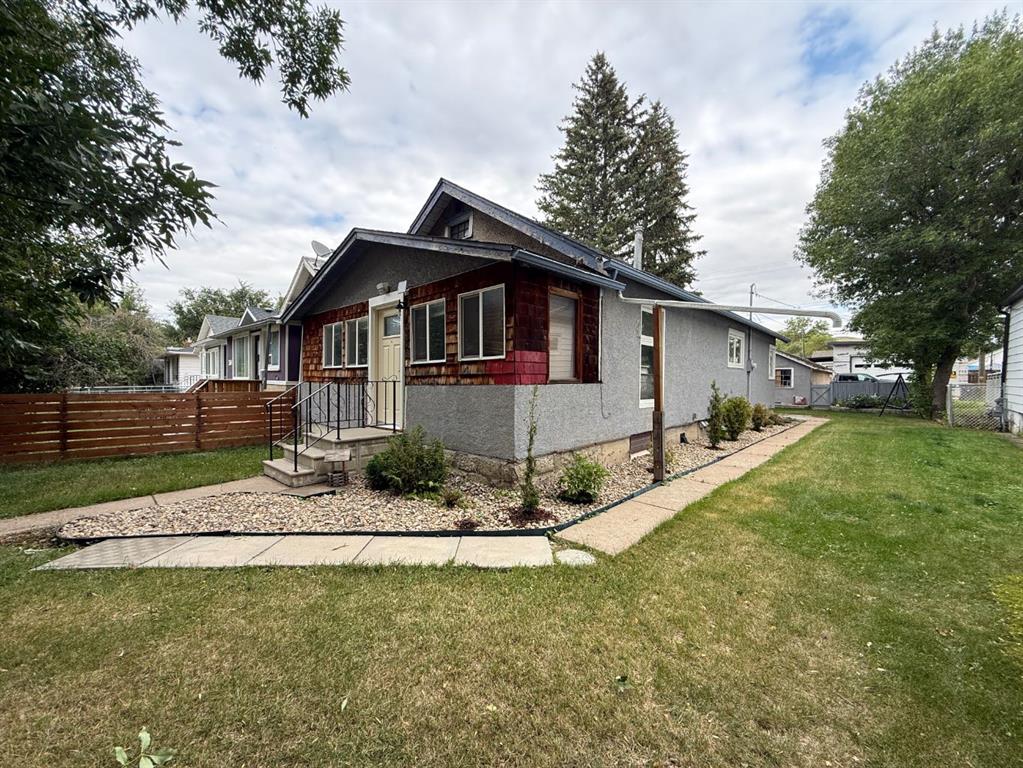 358 2 street E  , A2339943, Alberta,