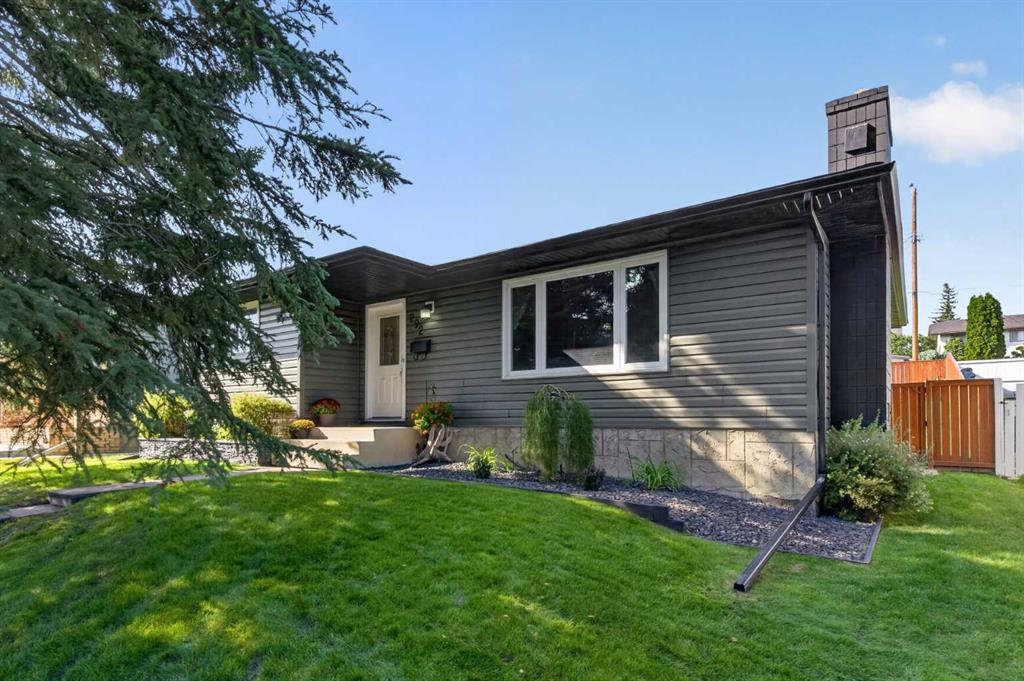 MLS® listing #115227040 for sale located at 292 Silver Brook Way NW
