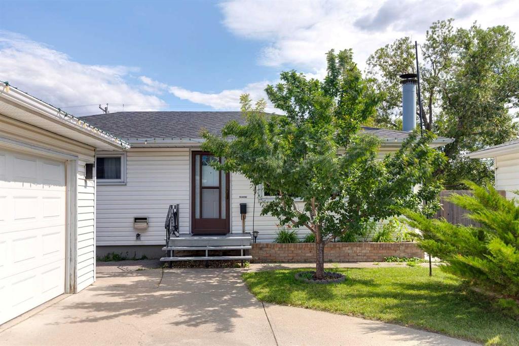 Third View of 7304 5 Street SW, Kingsland, Calgary, Alberta, T2V 1B1