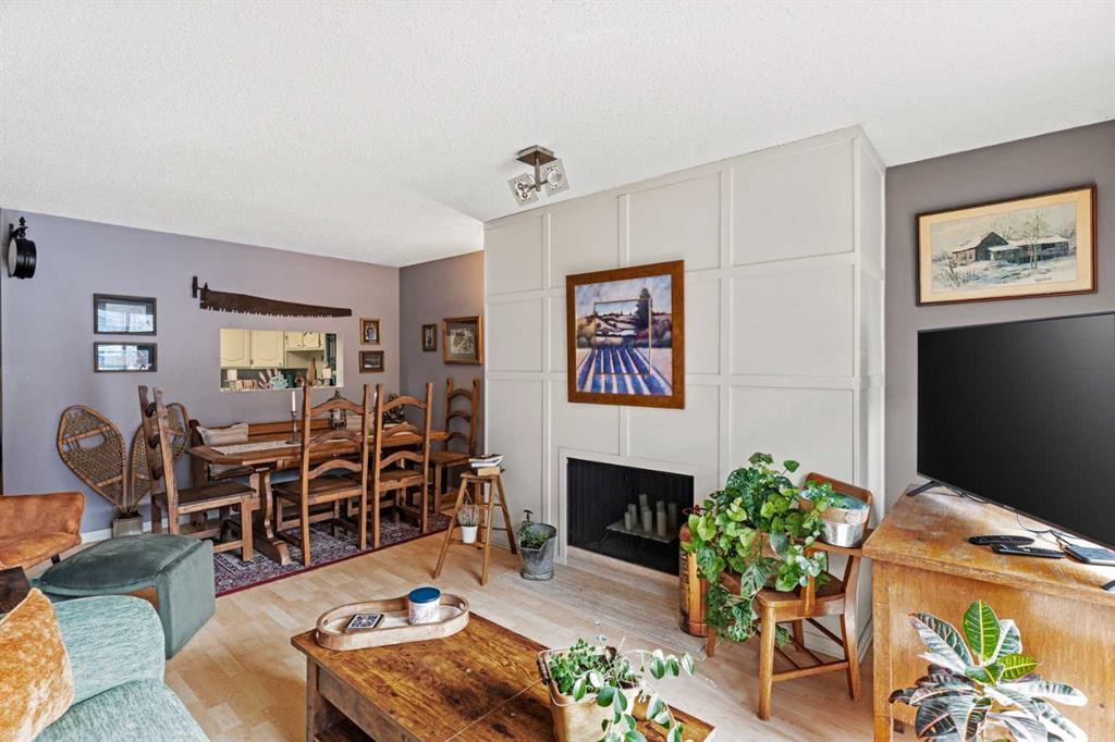 Fourth View of 201, 3719C 49 Street NW, Varsity, Calgary, Alberta, T3A2E3