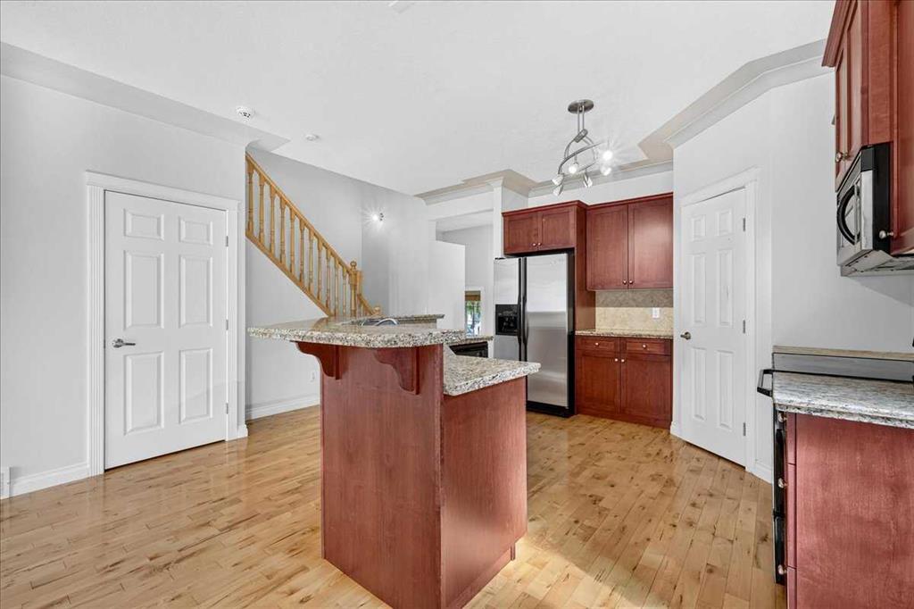 Fifth View of 125 25 Avenue NW, Tuxedo Park, Calgary, Alberta, T2M 2A4