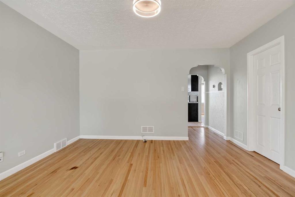 Fifth View of 1021 Drury Avenue NE, Bridgeland/Riverside, Calgary, Alberta, T2E 0M3