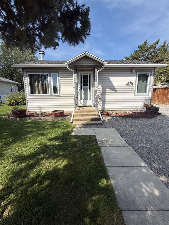 2122 20 Street , A2340113, Alberta,