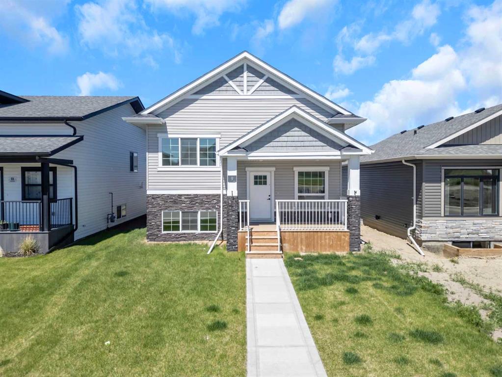 9 Ian Way , A2340156, Alberta,