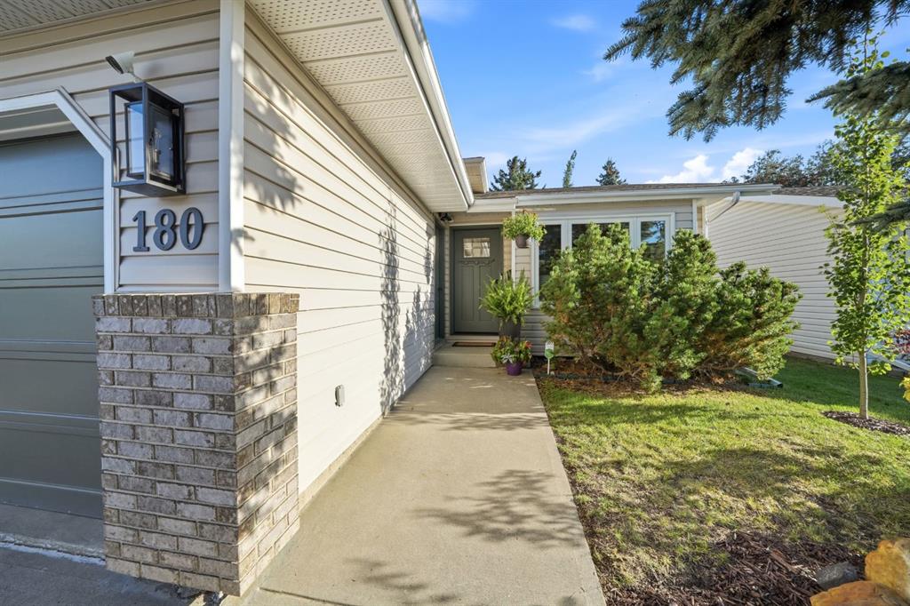 Fourth View of 180 Dixon Crescent , Deer Park Estates, Red Deer, Alberta, T4R 2H4