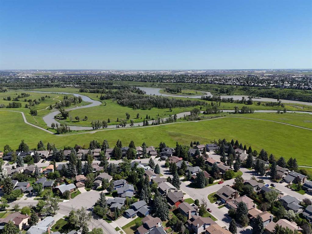 Third View of 75 Deerbrook Road SE, Deer Run, Calgary, Alberta, T2J 6G5