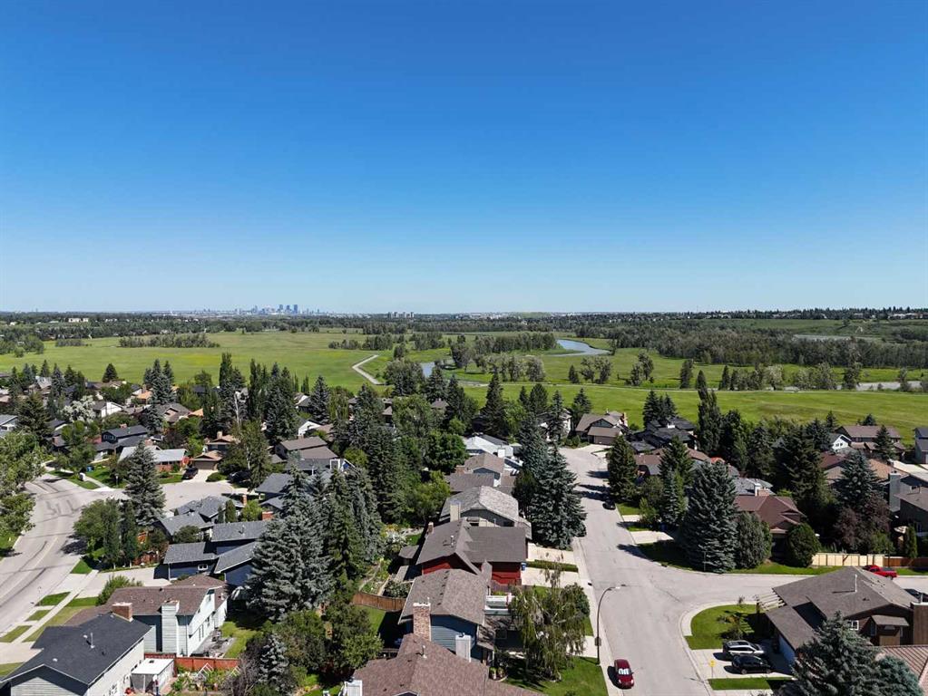 Fourth View of 75 Deerbrook Road SE, Deer Run, Calgary, Alberta, T2J 6G5