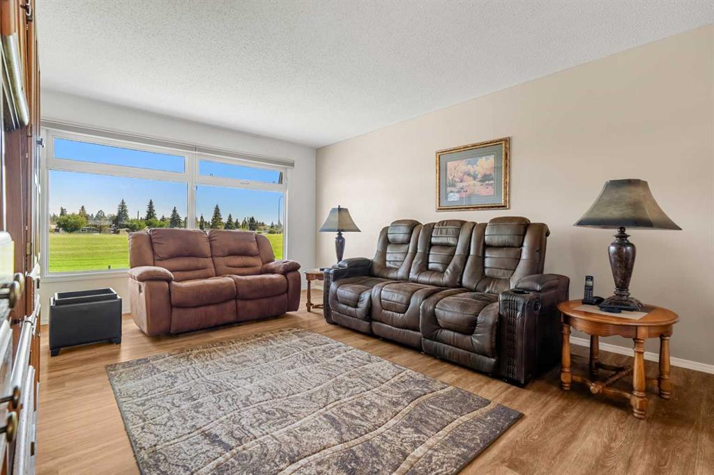 Fourth View of 1307 Lake Ontario Drive SE, Lake Bonavista, Calgary, Alberta, T2J 4X9