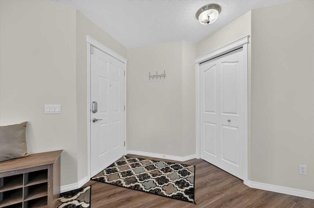 Third View of 625 Somerset Drive SW, Somerset, Calgary, Alberta, T2Y 4K7