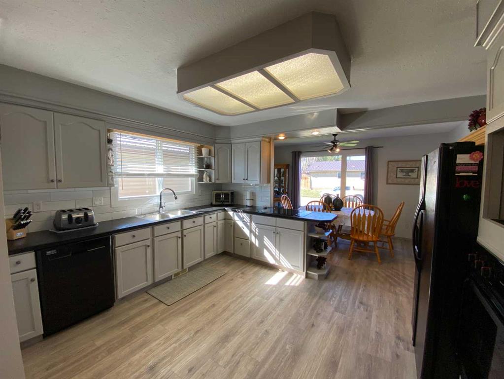 Fifth View of 3 Lake Bevan Drive E, Lakewood, Brooks, Alberta, T1R0L3