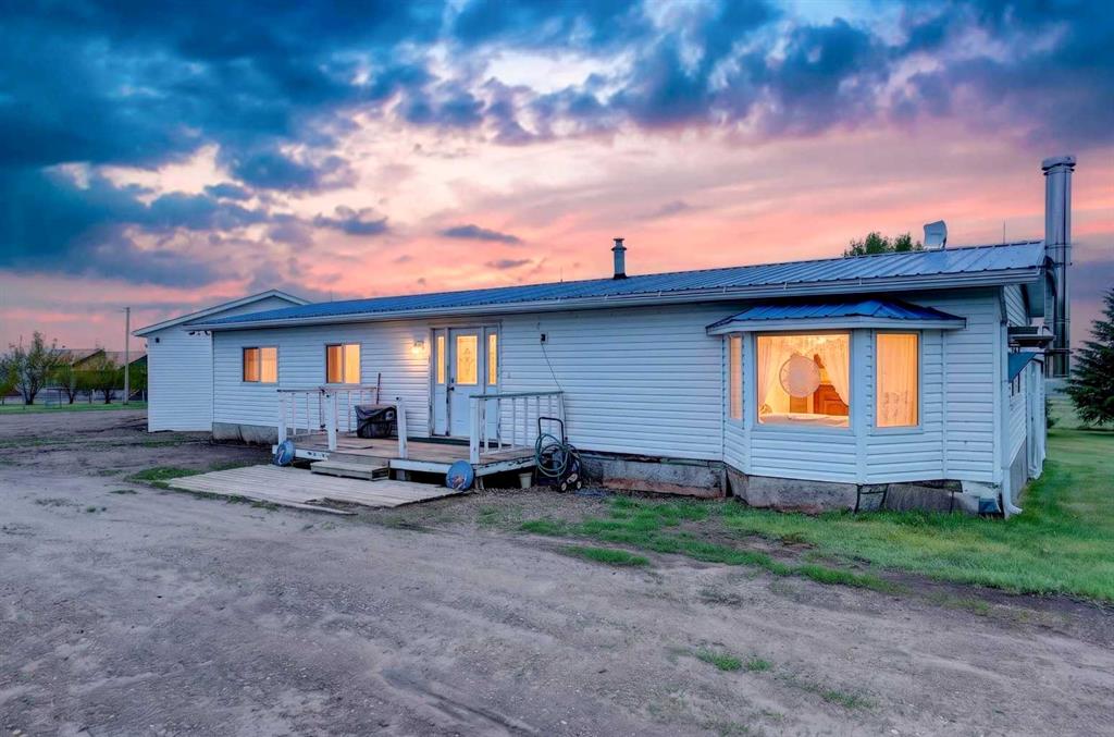 Third View of 242041 Township Road 262  , NONE, Rural Wheatland County, Alberta, T1P 0L6