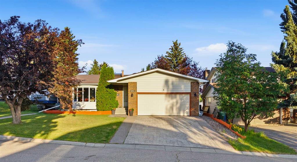Third View of 6016 Dalcastle Crescent NW, Dalhousie, Calgary, Alberta, T3A 1S4