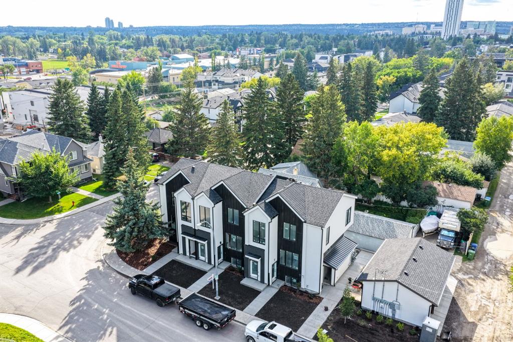 Second View of 1903B 17 Street NW, Capitol Hill, Calgary, Alberta, T2M 5B4