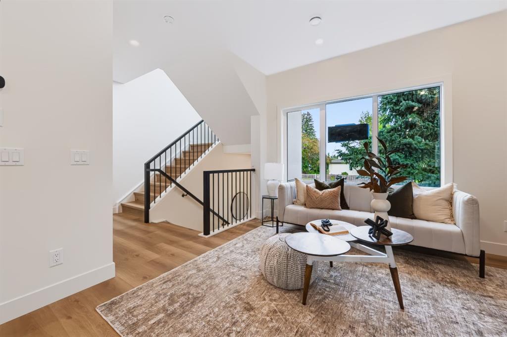 Fourth View of 1903B 17 Street NW, Capitol Hill, Calgary, Alberta, T2M 5B4
