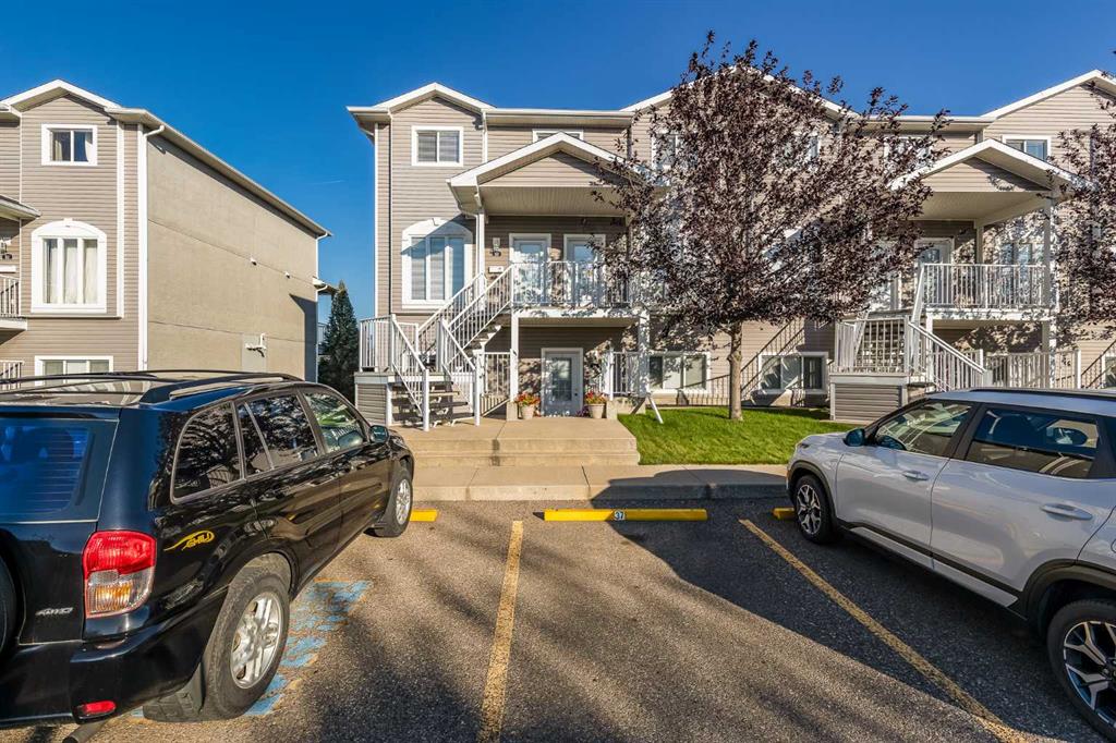 Fourth View of 37 Somerset Lane SE, Southland, Medicine Hat, Alberta, T1B0E5