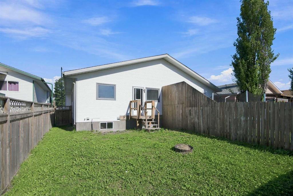 Fourth View of 3809 50 Avenue , Cottage Area, Sylvan Lake, Alberta, T4S 1B6