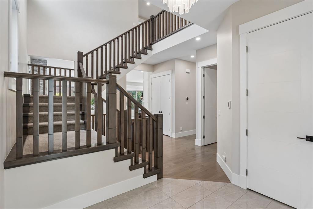 Third View of 1012 17 Street NW, Hounsfield Heights/Briar Hill, Calgary, Alberta, T2N 2E4