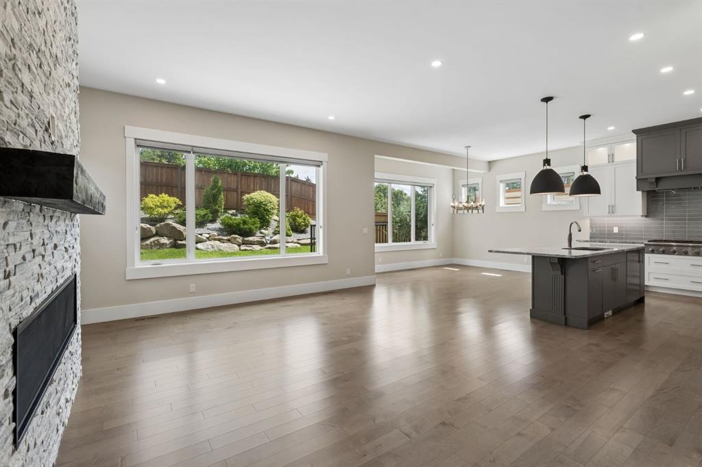 Fifth View of 1012 17 Street NW, Hounsfield Heights/Briar Hill, Calgary, Alberta, T2N 2E4
