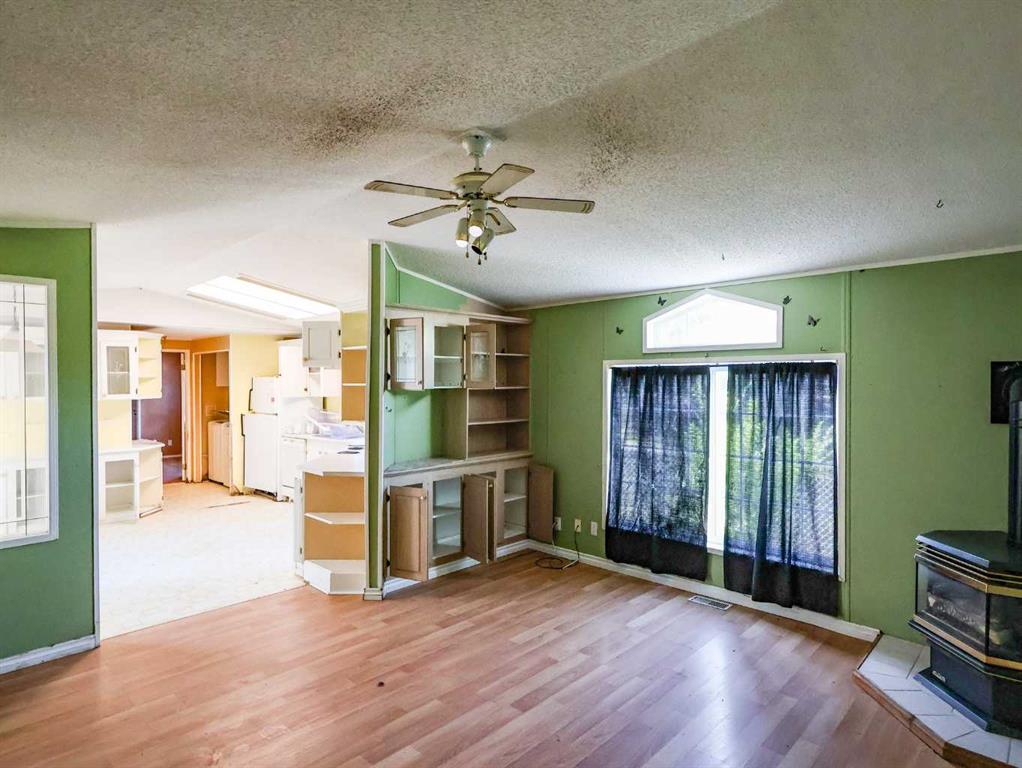 Fourth View of 6024 Spruce Crescent , Grandview, Stettler, Alberta, T4K1G6