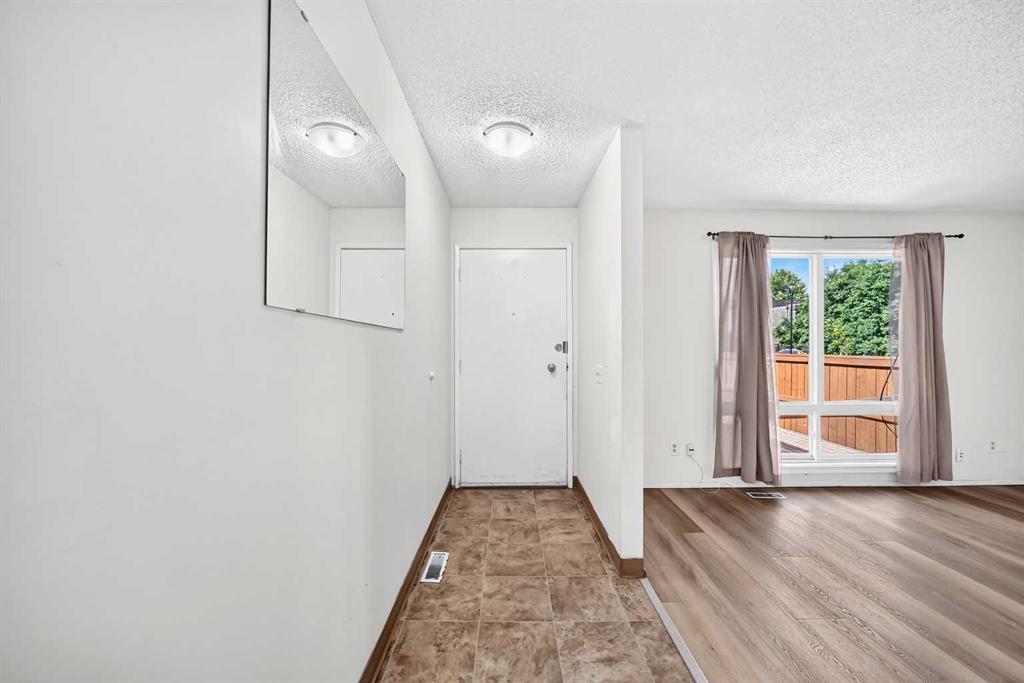 Fourth View of 130, 330 Canterbury Drive SW, Canyon Meadows, Calgary, Alberta, T2W 1H6