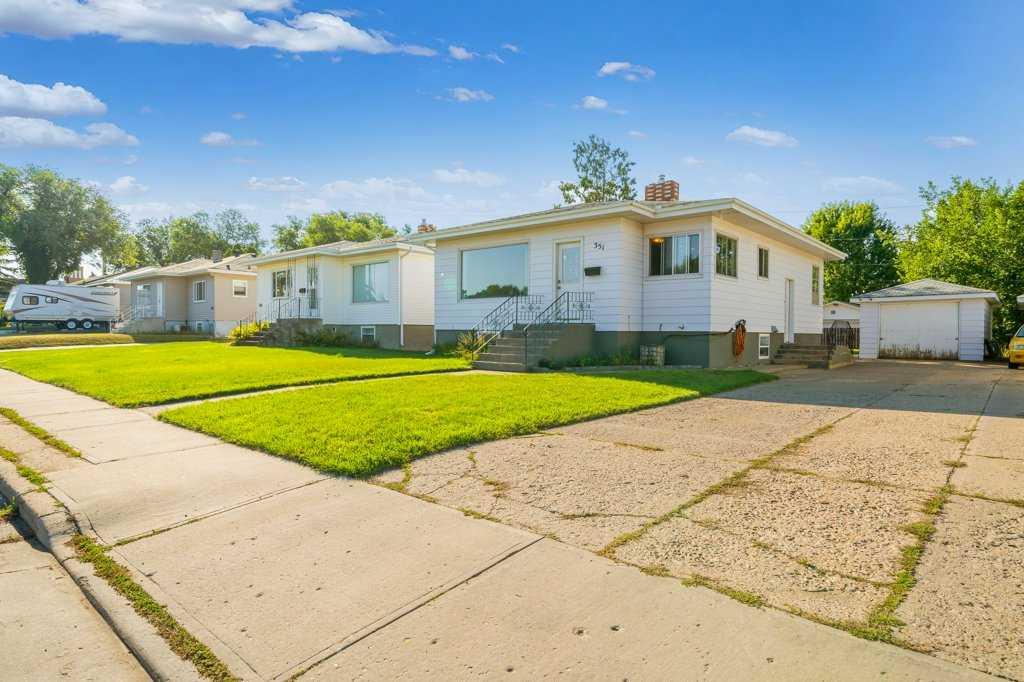 Fifth View of 351 9 Street SW, SW Hill, Medicine Hat, Alberta, T1A 4P1