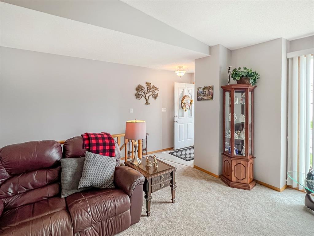 Fifth View of 8932 105 Avenue , Crystal Heights, Grande Prairie, Alberta, T8X 1H9