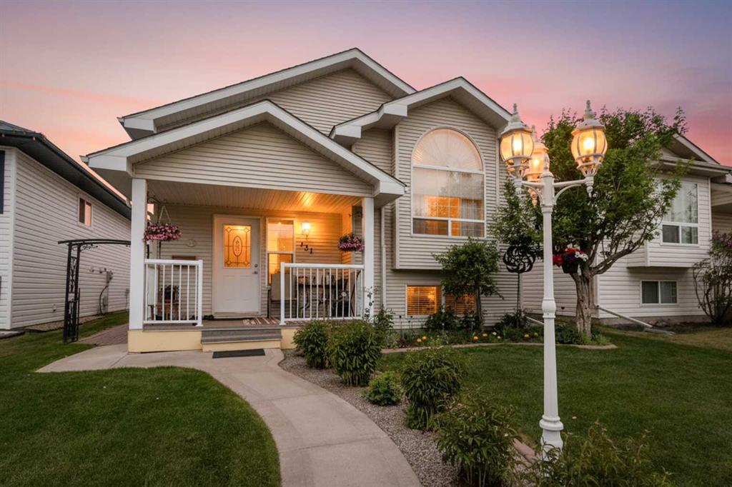 131 Deschner Close , A2340517, Alberta,