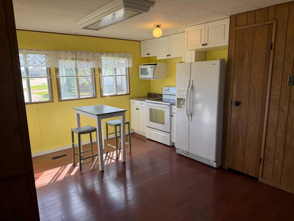 Fifth View of 5025 44 Street , NONE, Grimshaw, Alberta, T0H 1W0