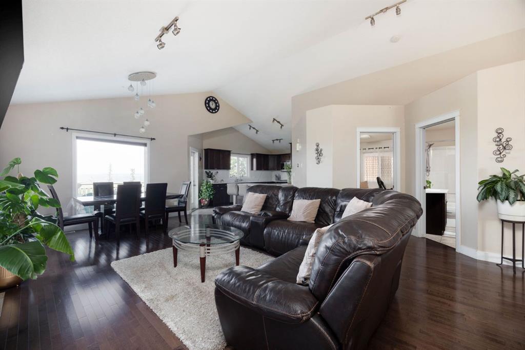 Fifth View of 212 Merganser Crescent , Eagle Ridge, Fort McMurray, Alberta, T9K 0S5