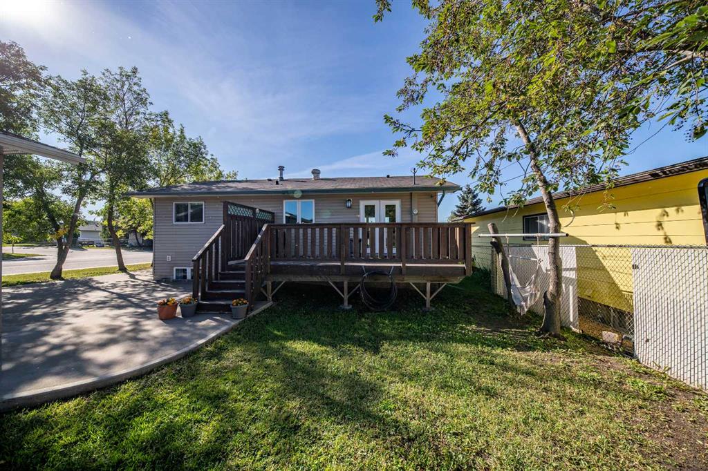 Fifth View of 9710 117 Avenue , Crystal Ridge, Grande Prairie, Alberta, T8V 3P4