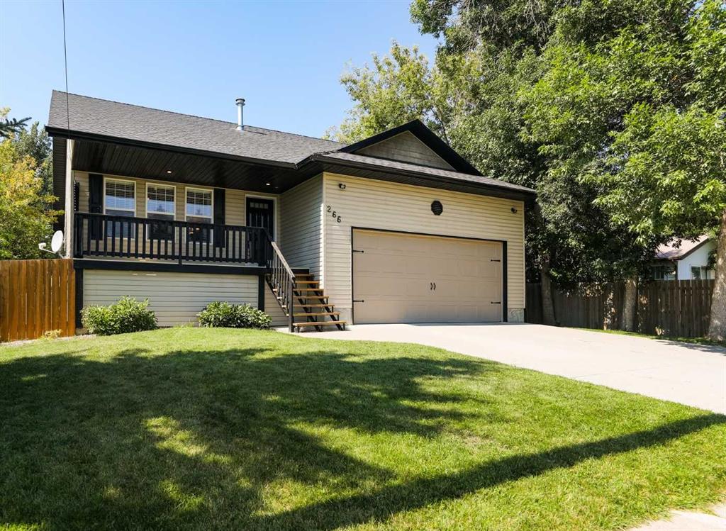 Third View of 266 S 1 Street W, NONE, Magrath, Alberta, T0K 1J0