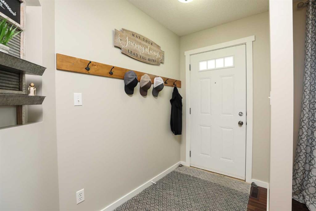 Fifth View of 266 S 1 Street W, NONE, Magrath, Alberta, T0K 1J0