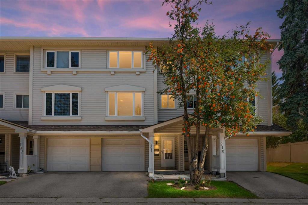 208 Queenston Heights SE, A2340581, Alberta,