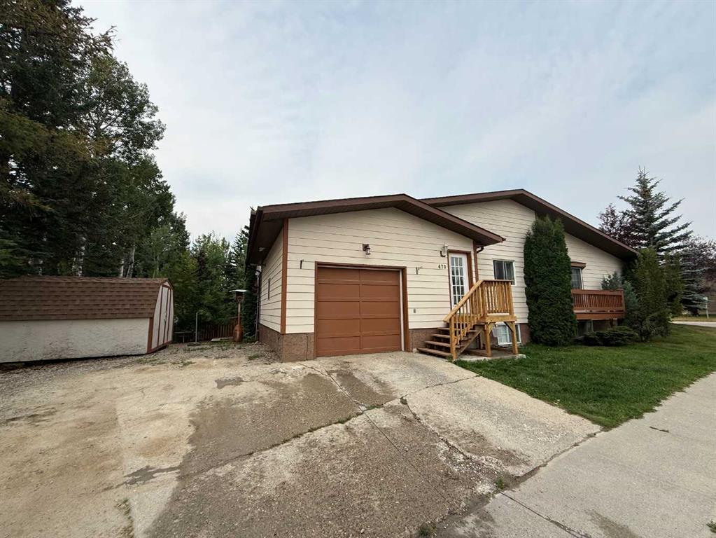 470 Collinge Road , A2340625, Alberta,